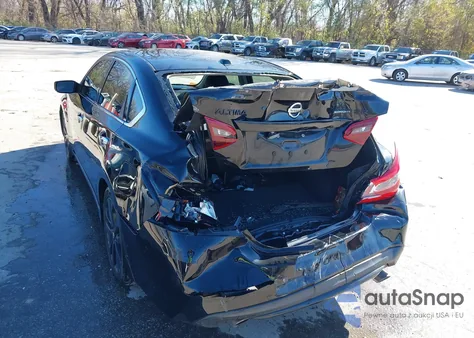 2018 Nissan Altima 2.5 Sr z USA, uszkodzony, nr VIN 1N4AL3AP9JC274313